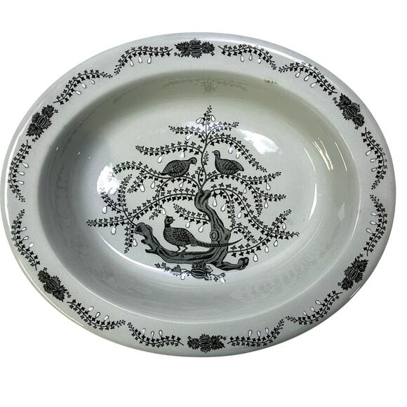 Wedgwood 1957-1964 Retired 'Partridge in a Pear Tree' 9.75" Oval Serving Bowls-2 - Picture 3 of 7